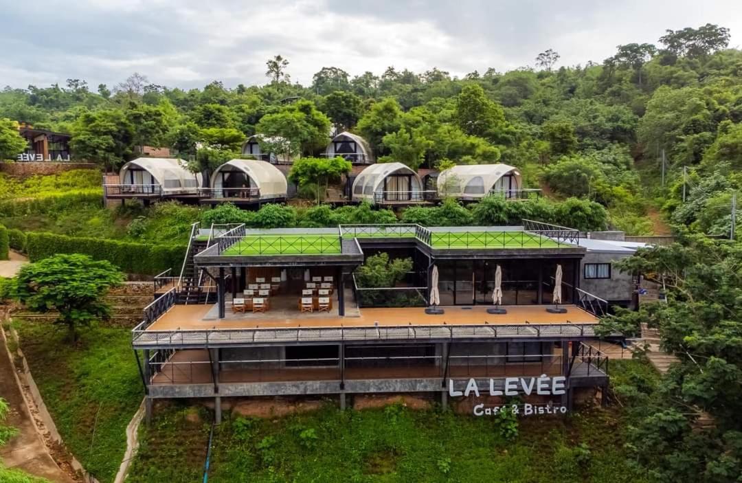 La Levee Resort Сайок Экстерьер фото